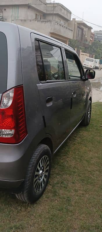 Suzuki Wagon R 2019 3