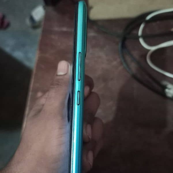 Infinix hot 12 play with box and charger condition 10/8 battery 6000mh 2