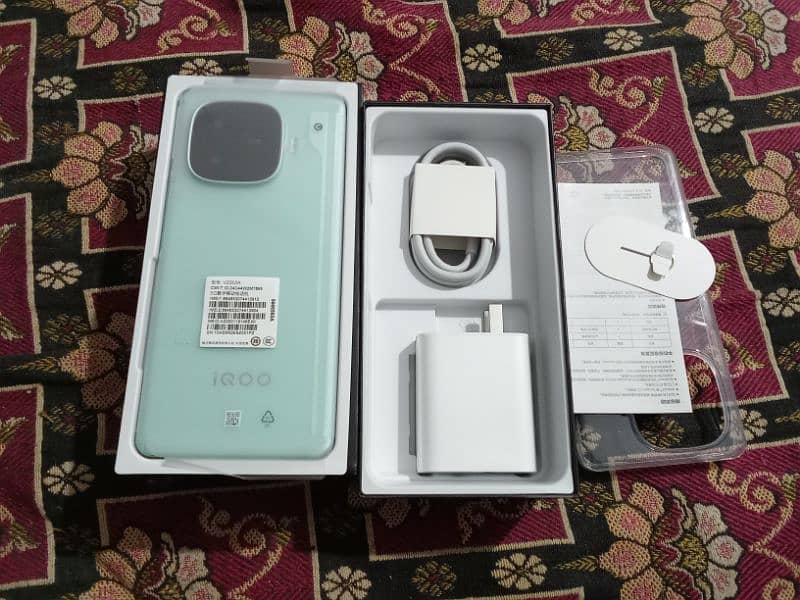 vivo iqoo z9 turbo 16/512 2