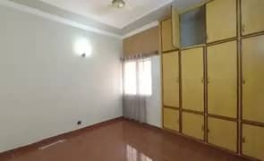 G-11/4 FGEHA E-Type 2nd Floor flat For Sale