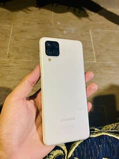 Samsung A12