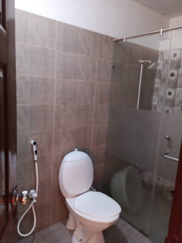 2 BED DD FLAT FOR SALE IN GULSHAN BLK-7 10