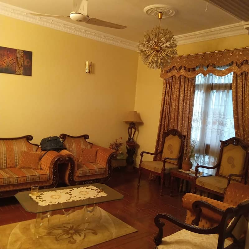 SINGLE UNIT HOUSE FOR SALE IN GULSHAN BLOCK-7 2