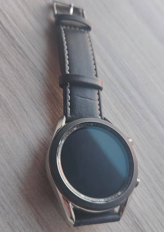 Galaxy Watch3 45mm with charger 0