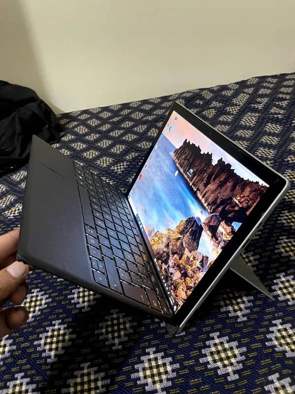 surface pro 4 Core i5-6th generation 5