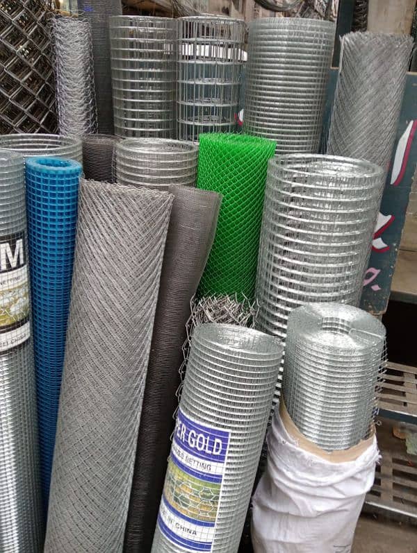 Razor wire Barbed wire Chain Link Fence China Barfi Jali Security Mesh 12