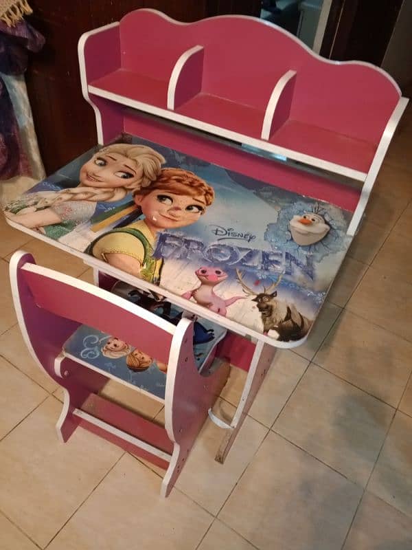 Kids Study Table Chair 1