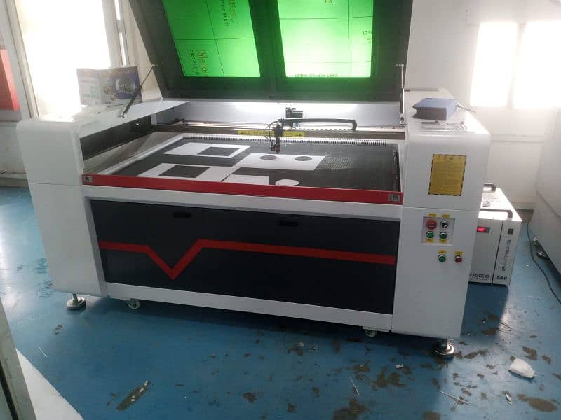 CO2 laser cutting machine 3