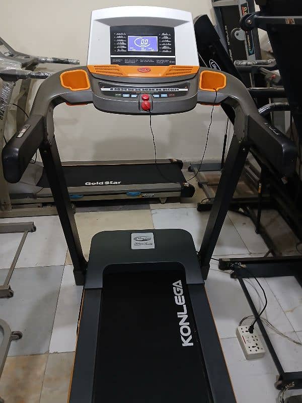 treadmils. (0309 5885468). gym cycles. ellapticals. spin bike. home gym 1