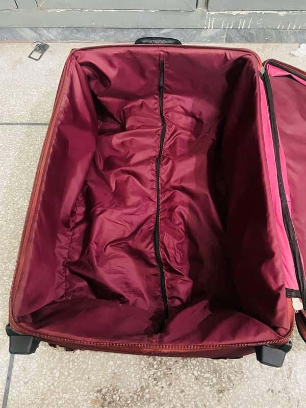 Luggage bag 30 KG full siza / Used / packing bac 3