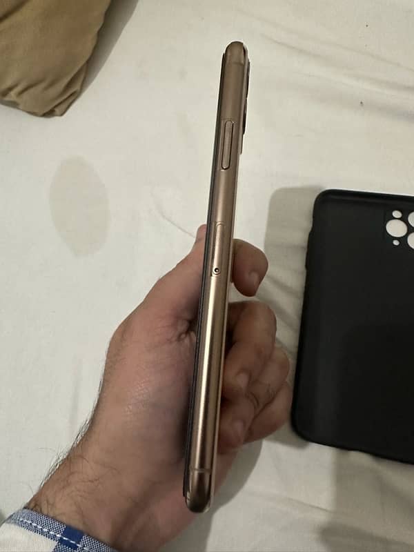 iPhone 11 Pro Max PTA Approved 5