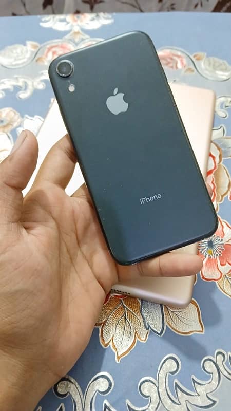 urgent sell iphone XR 4