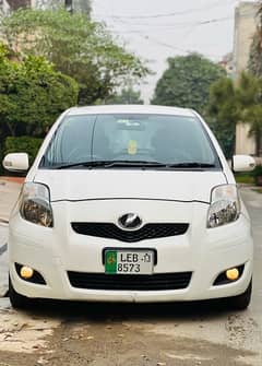 Toyota Vitz 2009 / 2013