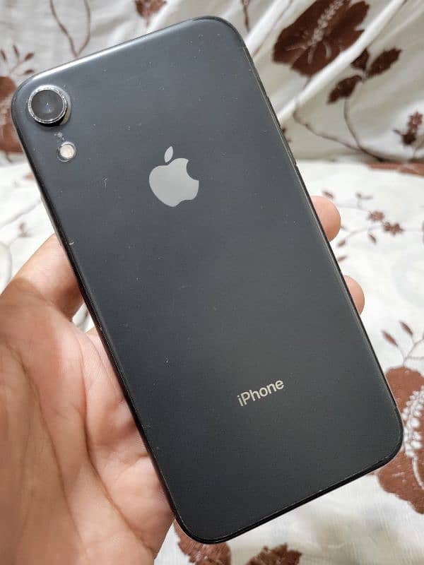 Urgent Sell [IPhone XR] 3