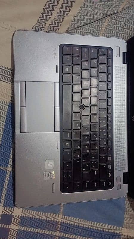 selling Hp elite book 2