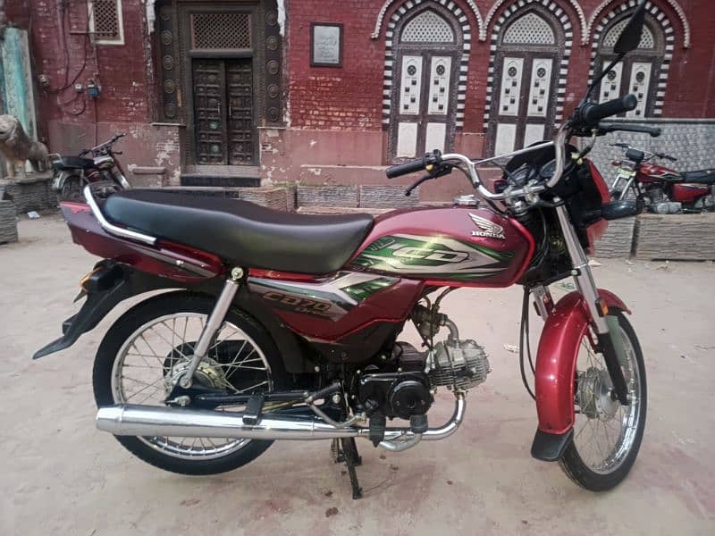 Honda CD 70 2023 modol good condition 0