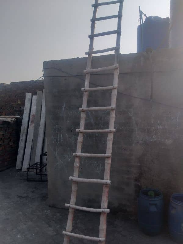 Ladder wood in good condition like new 0