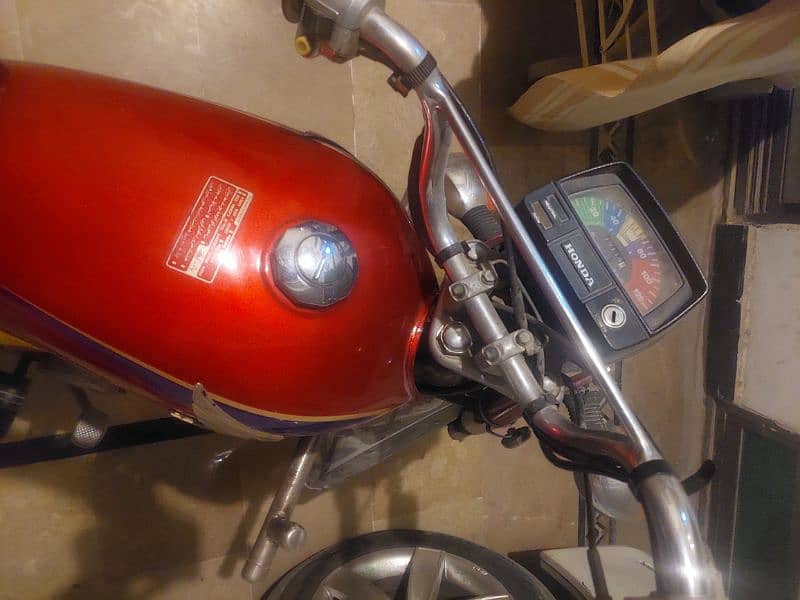 Honda CD 70 motercycle 1