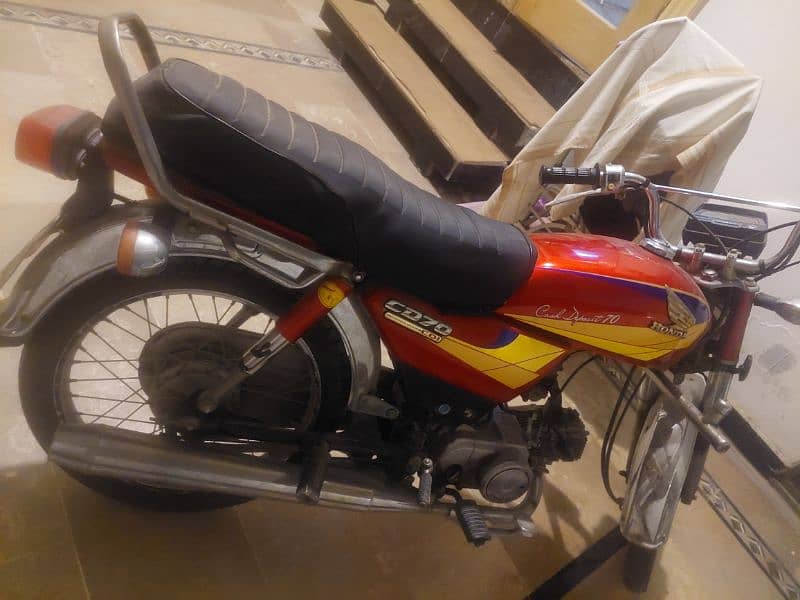 Honda CD 70 motercycle 2