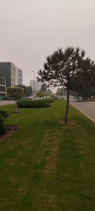 1st Floor Commercial Hall For Sale In Sector D Bahria Town Lahore 23