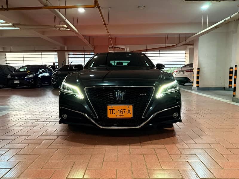 Toyota Crown 2021 3