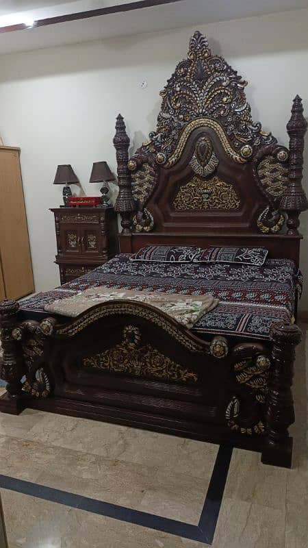 Doulbe Bed With Side Table & Dressing Table 3