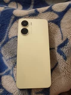 Vivo y16