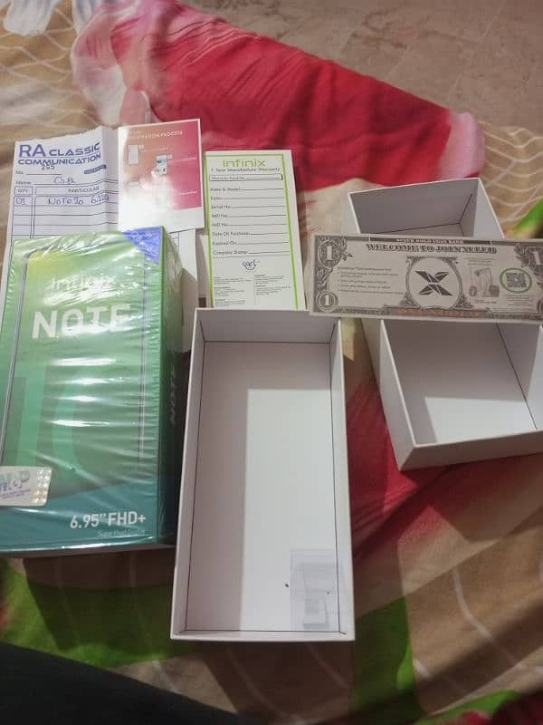 Infinix note 10 6/128 for sale in 10/10 condition (Box+Charger) 8