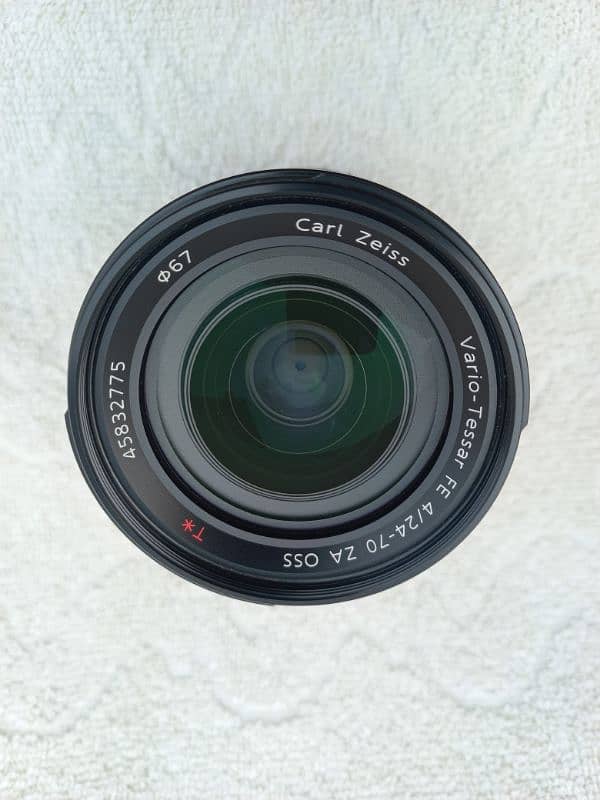 Sony lens 24-70 and Canon 50mm 1.8 argent for sale 0