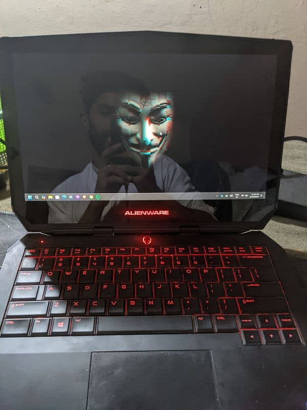 Alienware laptop 1tb m2 ssd gaming 6