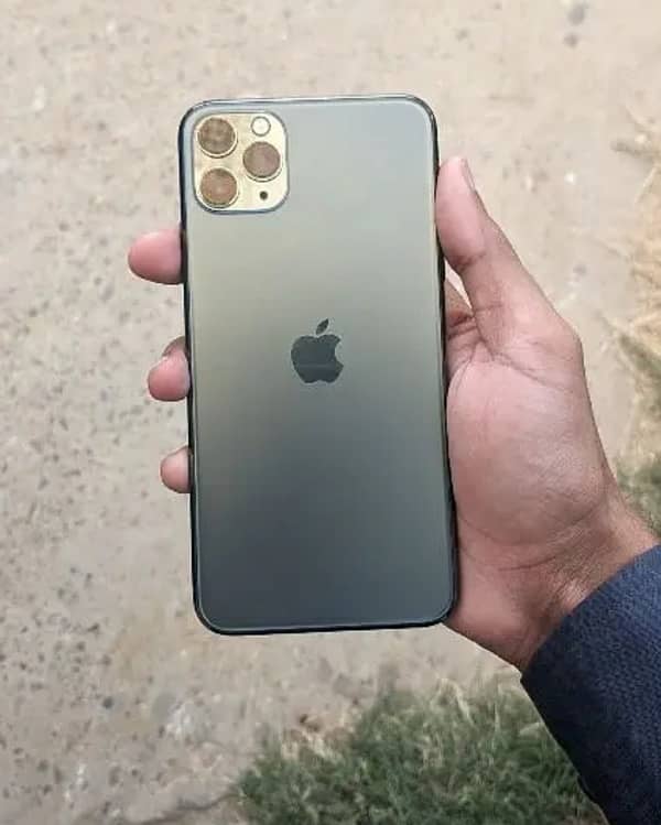 iPhone 11 Pro Max 0