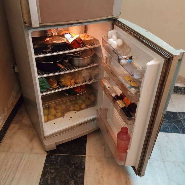 Dawlance Refrigerator Original Condition 4