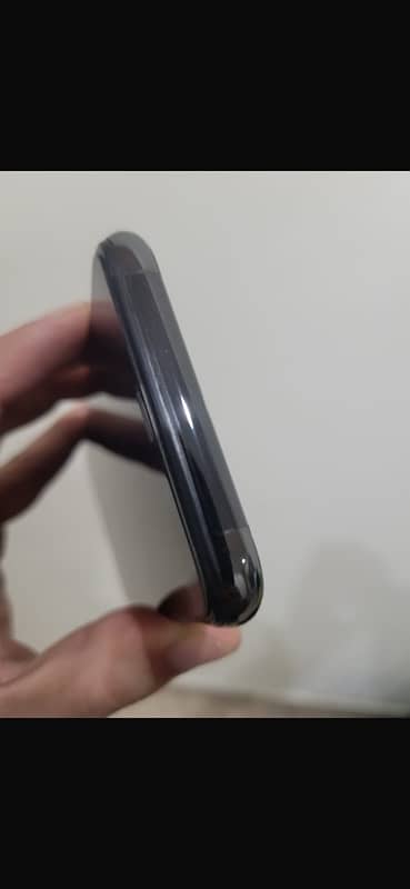 Iphone X 64GB PTA 3