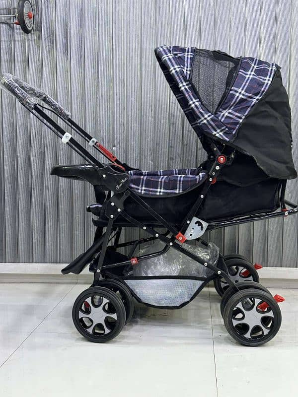 pram/stroller/ baby gear 2