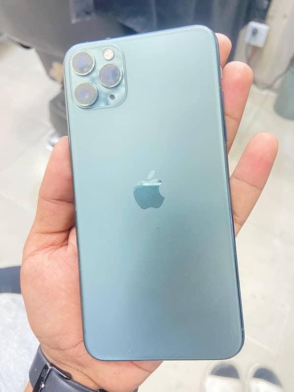 iphone 11 pro max 2