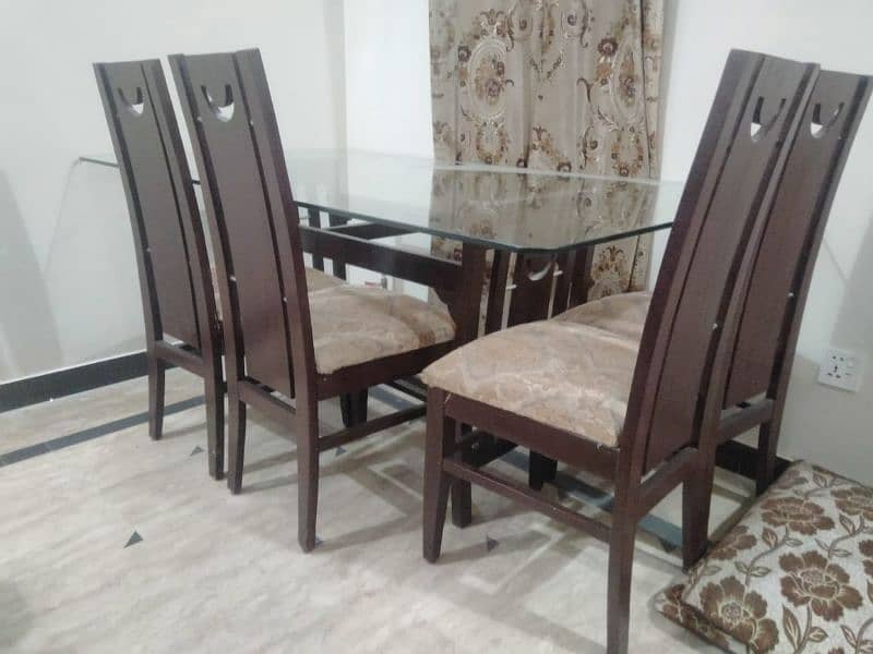 Dining table with six chairs 1