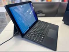 Dell Latitude 5290 2 in 1 i5 8th generation 8 gb 256gbssd 4GB Graphics