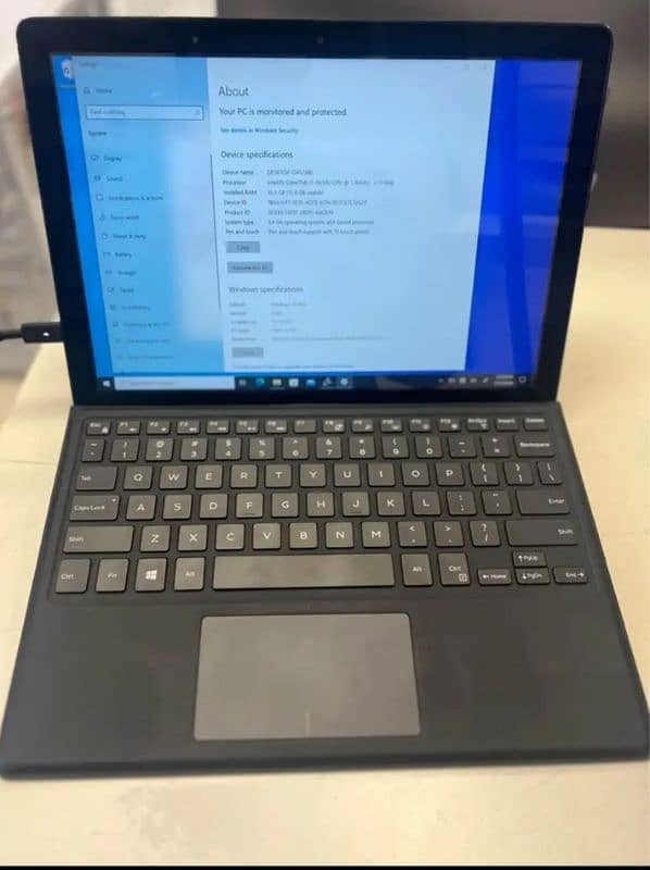 Dell Latitude 5290 2 in 1 i5 8th generation 8 gb 256gbssd 4GB Graphics 3