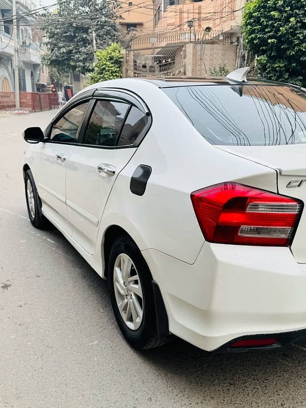 Honda City Aspire 2018 6