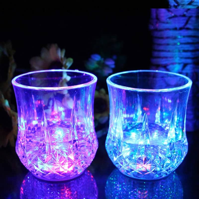 Flash Light Up Cups,Automatic Water Multicolor LED Glasses For kids 0