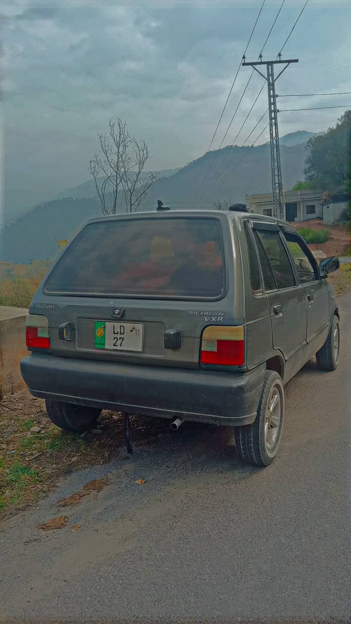 Suzuki Mehran VXR 2011 1