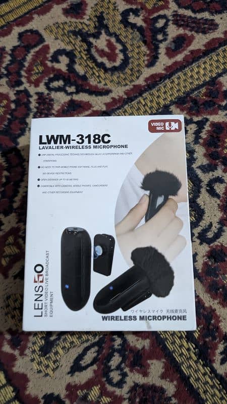 Professional Wireless Microphone 2