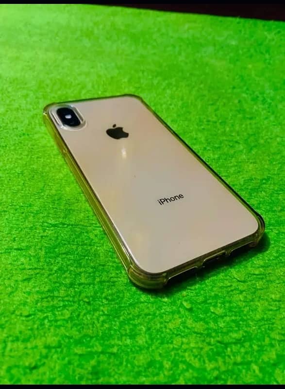 iPhone XS factory unlock 1