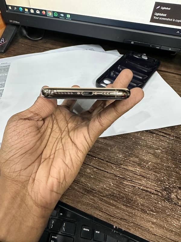 IPHONE 11 pro pta 1