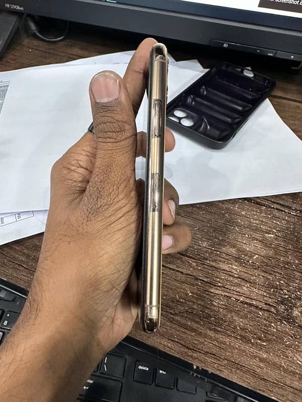 IPHONE 11 pro pta 2