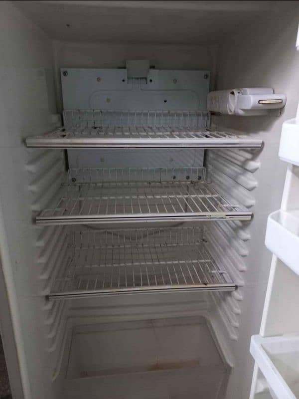 Dawlance Fridge Full size with wood stand 3