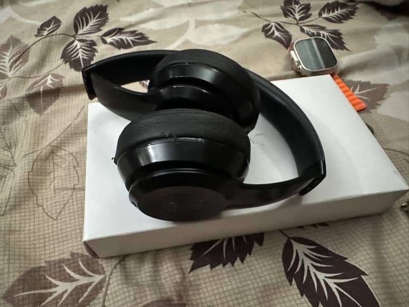 Beats Solo 3 Wireless On Ear Headphones With Apple W1 Chip 4