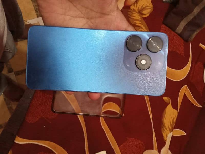 Tecno spark 8/128 in warr insb Sy better hy spark 20 infinix realme 13