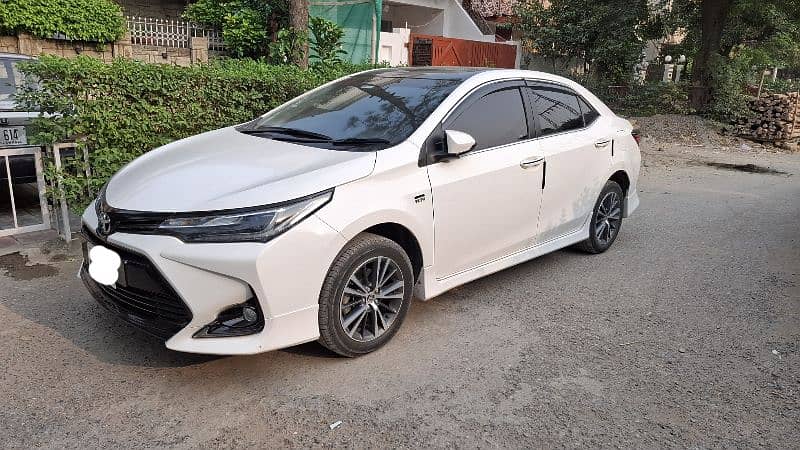 Toyota Corolla Altis Grande (1.8) 2021/22 0