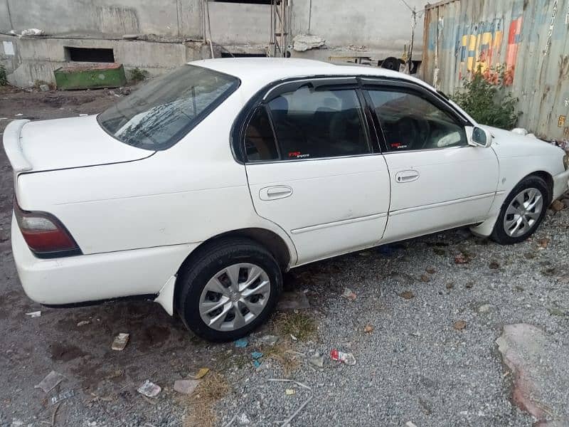 Toyota Corolla 2.0 D 2001 6